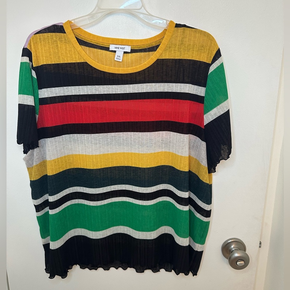 XXL Nine West Tee with lettuce hem ruffle